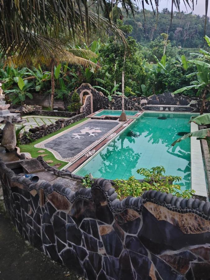 Dau * Karangasem